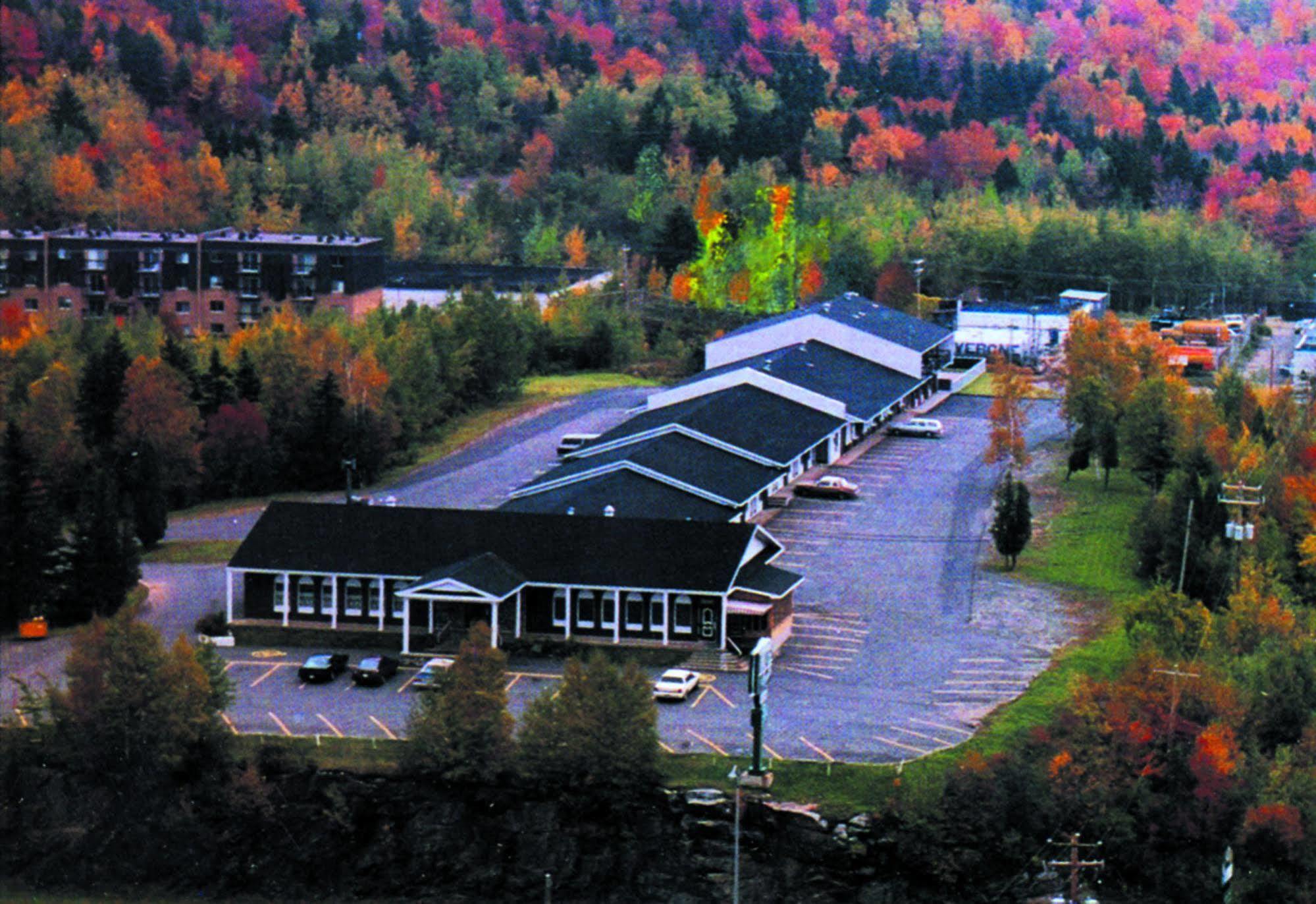 Auberge La Rocaille Shawinigan Exterior photo